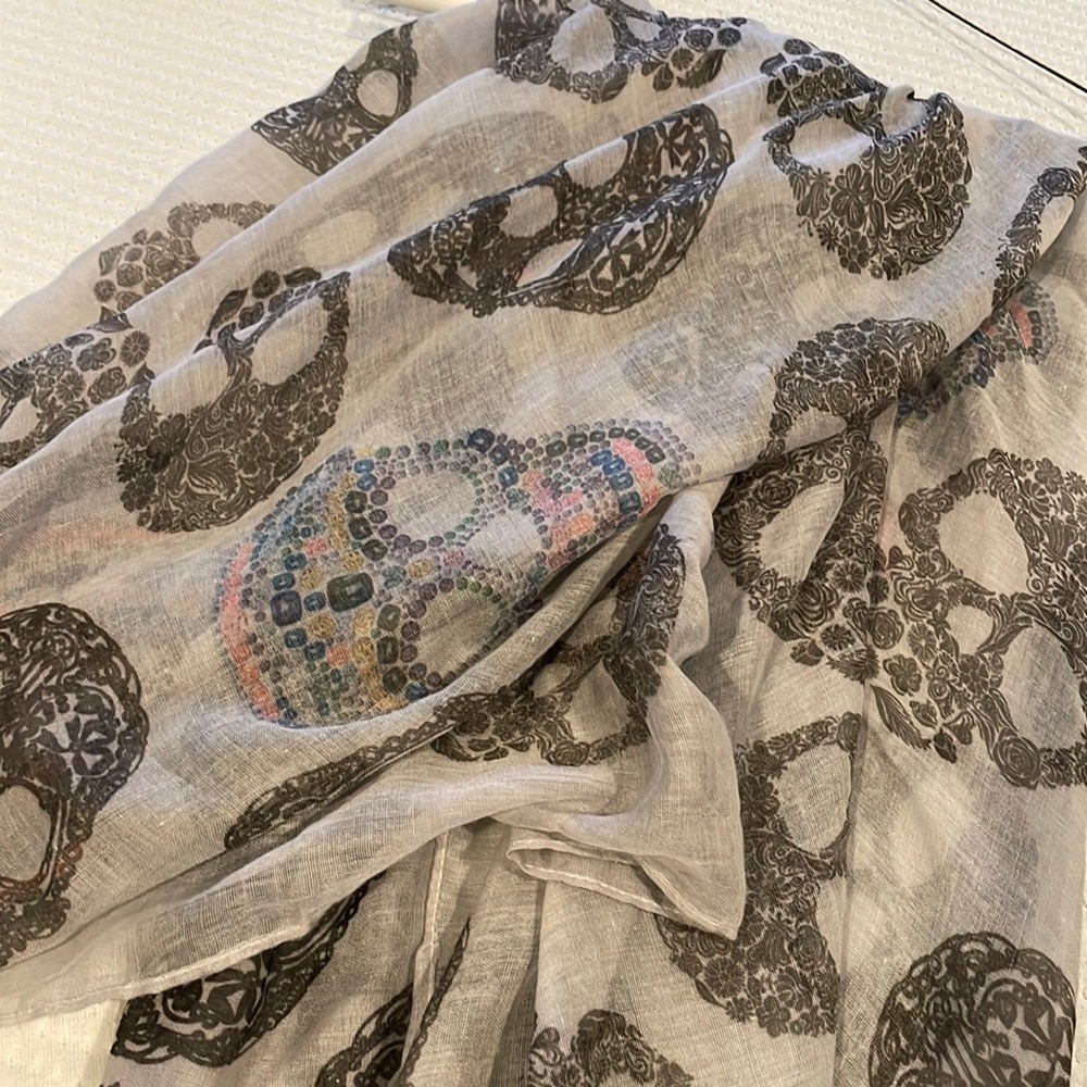 Skull Scarf